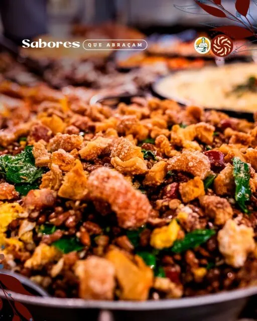 Tem dias que pedem um carinho em forma de sabor. 🤎Um prato especial da Dona Conceição para aquecer o momento… E os bombons da Cacau Show para deixar tudo ainda mais doce.Pequenas pausas que fazem o dia ficar melhor.Viva esses momentos no GV Shopping.#GVShopping #Sabores #MomentoDoce #Delícias #VivaOGVShopping 🍫✨