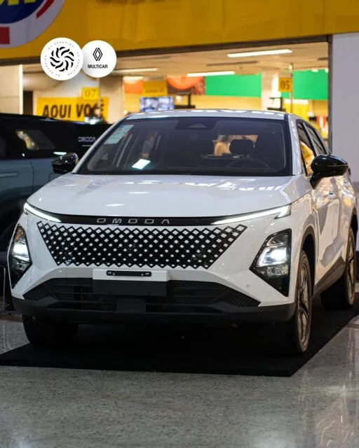 Novos modelos automotivos para tirar o chapéu. 🚗Próximo à Portaria 2 do GV Shopping, você encontra a exposição de veículos no espaço da Multicar.Uma oportunidade para observar de perto modelos que se destacam pelo estilo e tecnologia.Vale a pausa para conferir, e depois seguir aproveitando tudo que o GV Shopping tem para oferecer. 💛#GVShopping #ExposiçãoDeCarros #ExperiênciaGV #Novidades #TudoEmUmSóLugar
