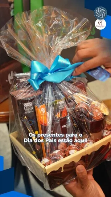Neste Dia dos Pais, que tal escolher um presente que vai além da lembrança? Um perfume, um momento de autocuidado, um cuidado com a pele ou até um chocolate para adoçar o dia podem ser formas de mostrar carinho a quem sempre cuidou de você.Lojas: @cacaushowgvshopping @franciscosmeticosgvNo GV Shopping, você encontra opções para surpreender seu pai com atenção em cada detalhe.Dia dos Pais GV Shopping - Viva junto aqui#DiaDosPais #GVShopping #PresenteEspecial #AmorEmCadaDetalhe #GVShopping