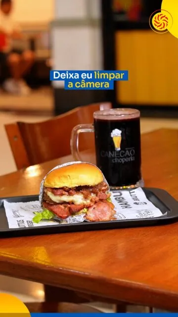 Tudo o que a gente precisa é de uma boa refeição para deixar o passeio ainda melhor. 🍔✨No GV Shopping, você encontra opções para todos os gostos e momentos: daquele lanche rápido ao almoço em família, sempre com praticidade e sabor.Passe por aqui, escolha o seu favorito e aproveite cada momento.📍GV Shopping | Viva tudo aqui.Lojas: @bruttus.burger  @canecaochoperia #GVShopping #VivaTudoAqui #PraçaDeAlimentação #Gastronomia #GovernadorValadares